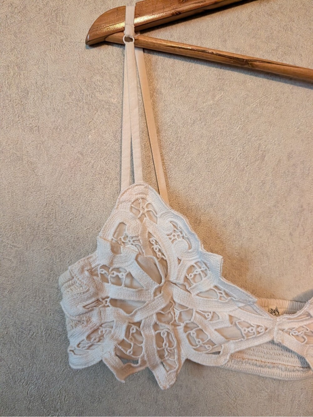 INTIMATELY FREE PEOPLE cream bali lace bralette sz XL - Picture 3 of 5